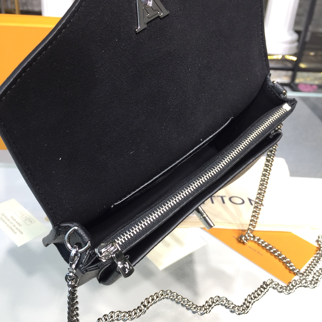 Louis Vuitton MYLOCKME POCHETTE Shoudler Bag M63926 Black